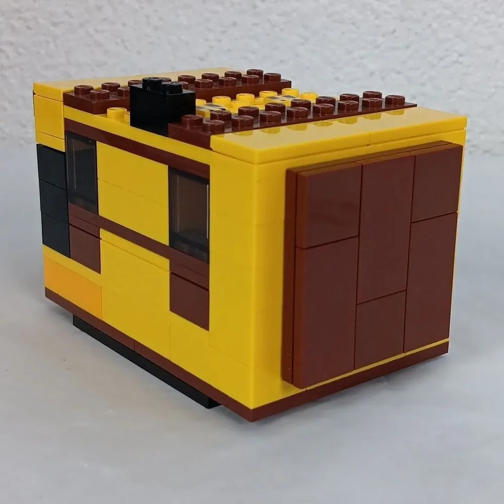 Lego Minecraft Bee Cottage Parts Replacement Plus Mini Figures Incomplete Loose
